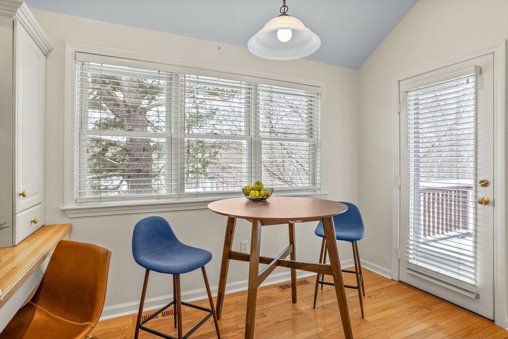 183 Bishops Forest Drive, Unit 183 Waltham, MA 02452 - Photo 5 of 37