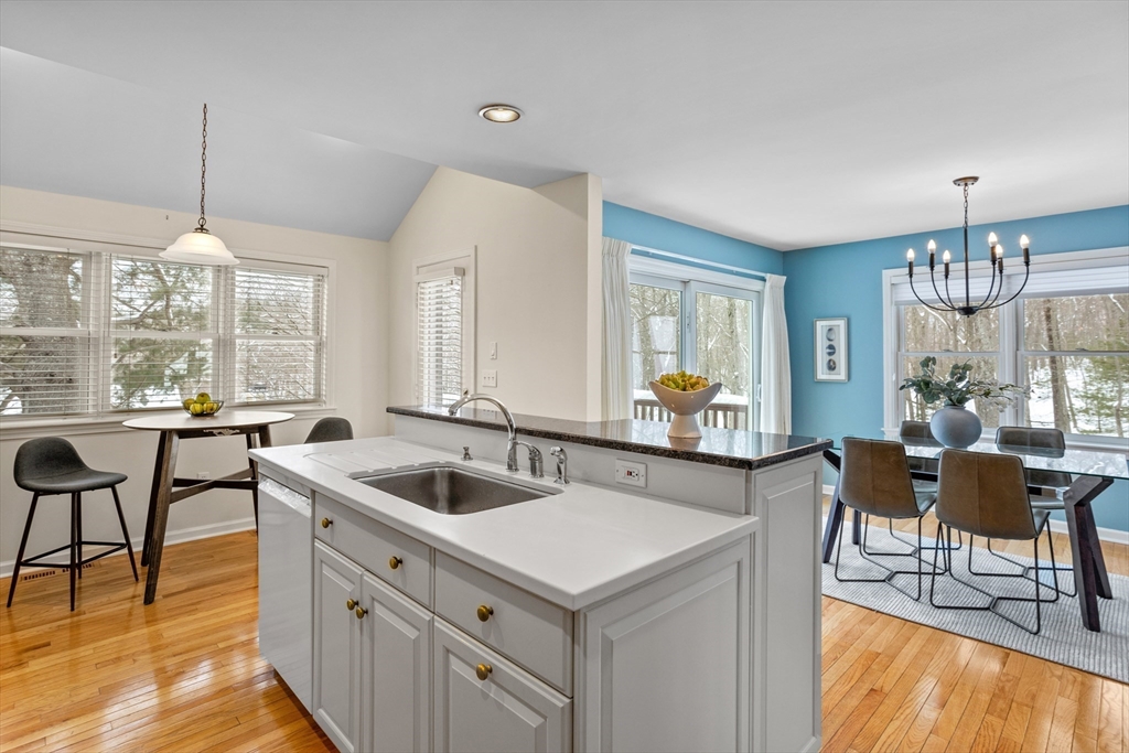 183 Bishops Forest Drive, Unit 183 Waltham, MA 02452 - Photo 8 of 37