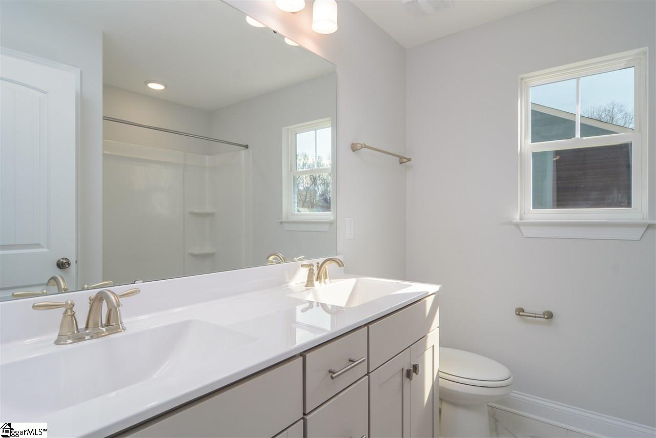 5 Foxbourne Way Simpsonville, SC 29681 - Photo 9 of 14 Gallery Image 9