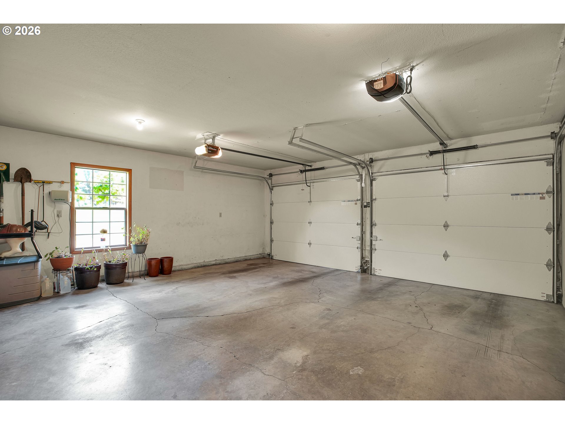 6401 Southwest Dolph Drive Portland, OR 97219 - Photo 47 of 48 Garage