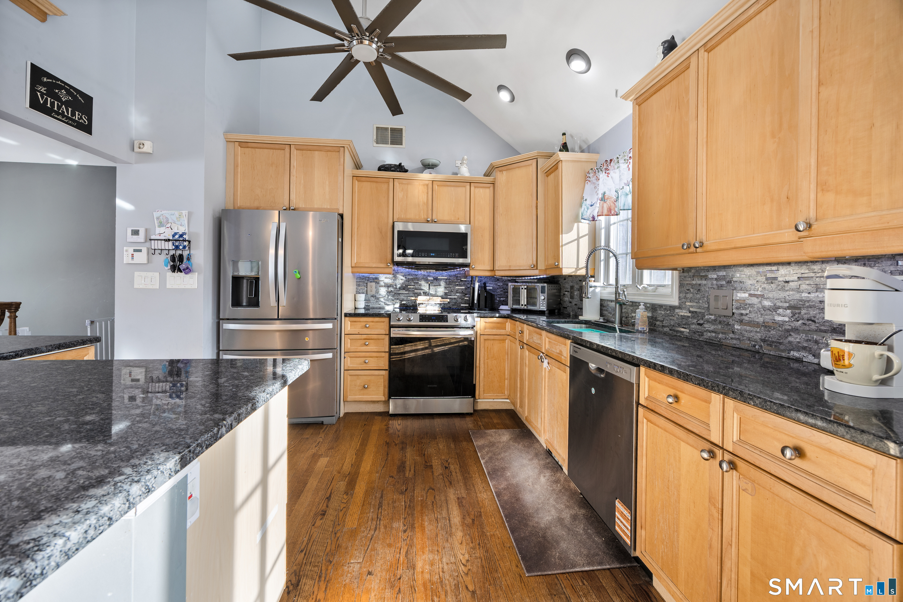 43 Woodycrest Road Meriden, CT 06451 - Photo 5 of 23