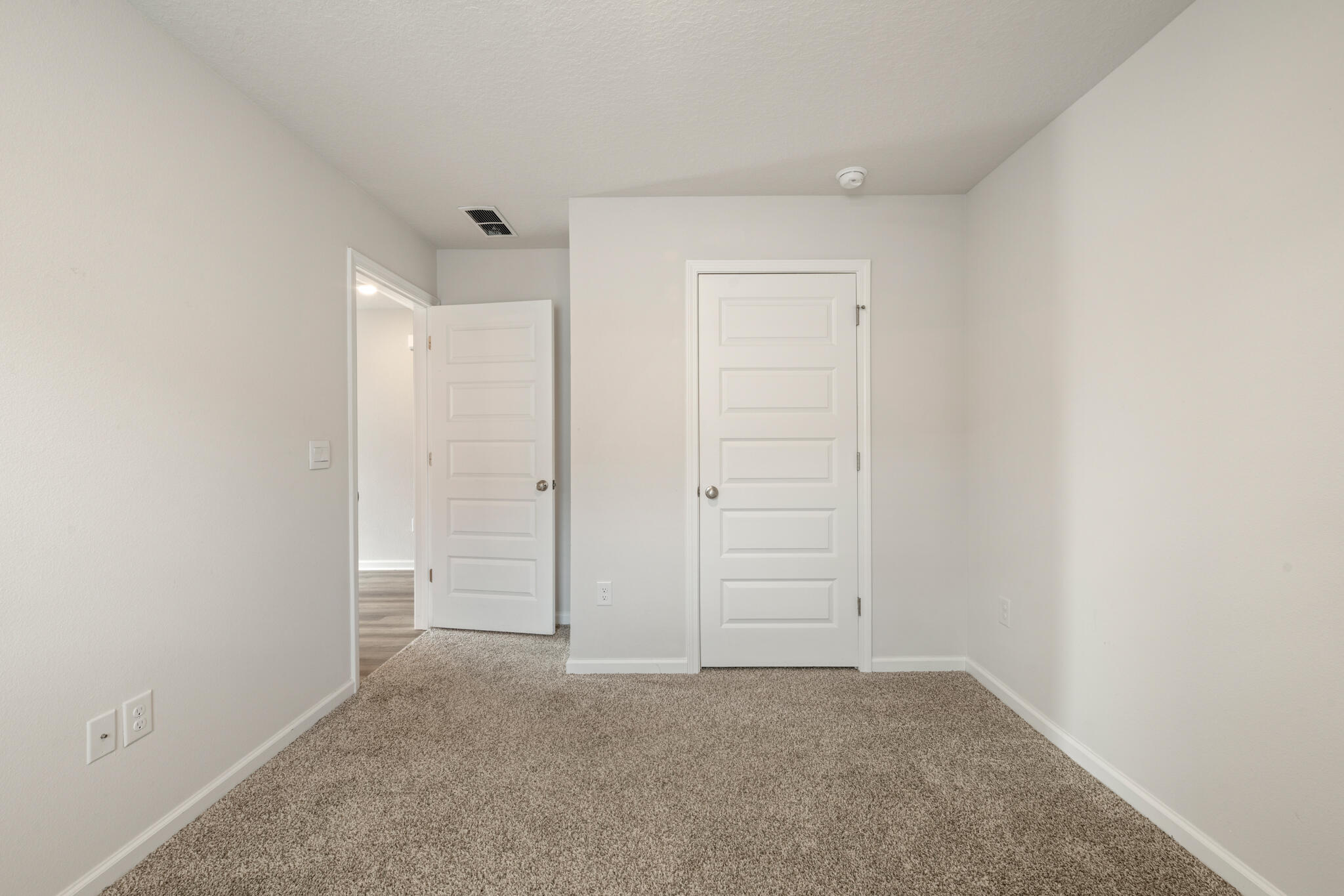 932 Sandbar Loop Crestview, FL 32539 - Photo 30 of 44 an empty room with closet area
