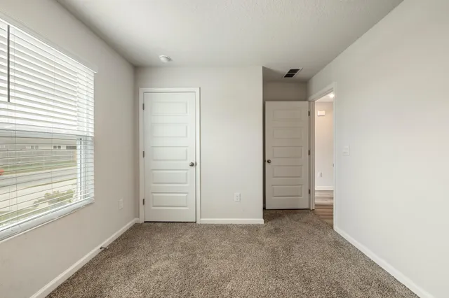 $279,900 | 932 Sandbar Loop, Crestview, FL 32539