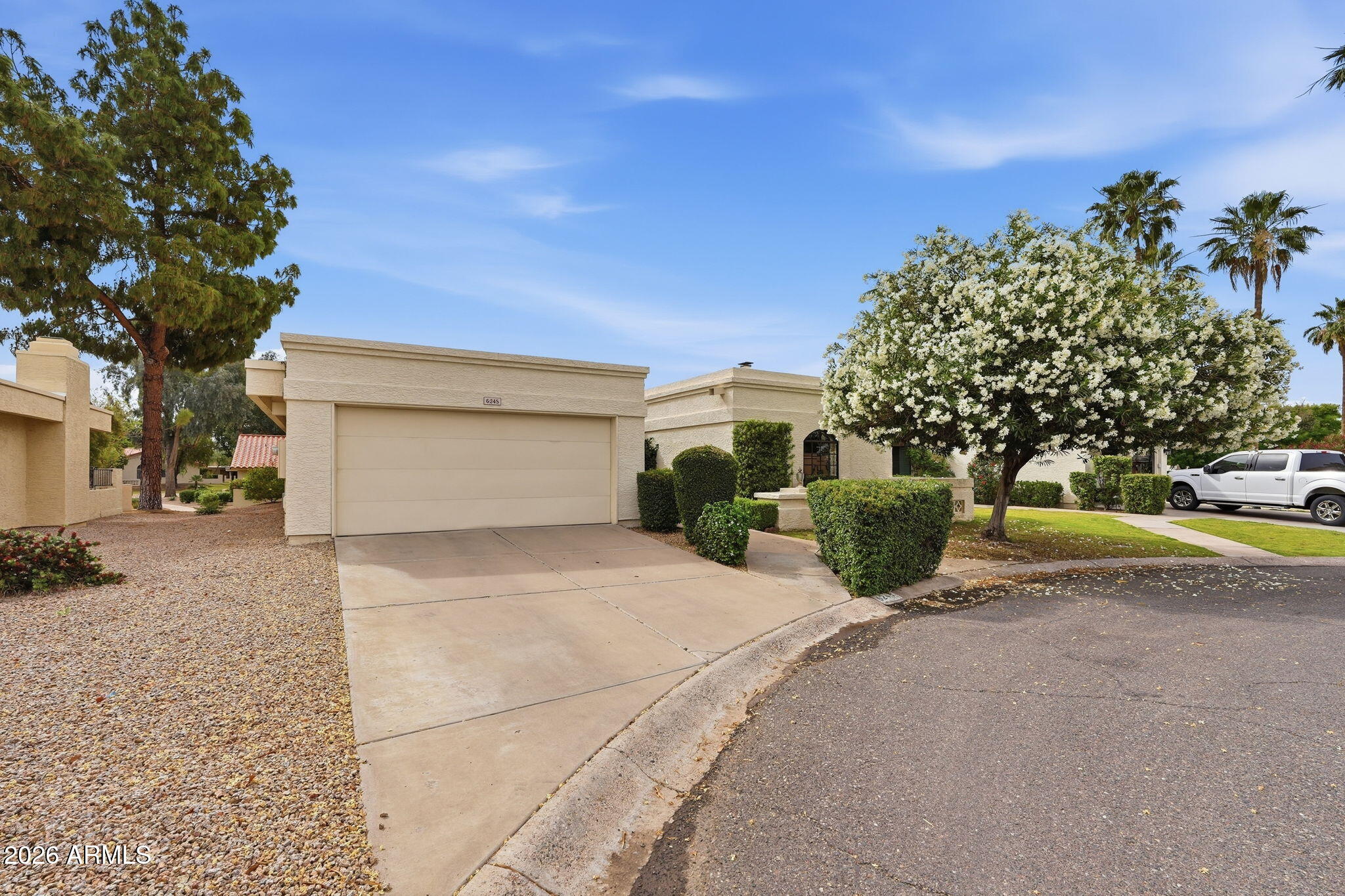 6245 East Phelps Road Scottsdale, AZ 85254 - Photo 2 of 47 002_ListerPros
