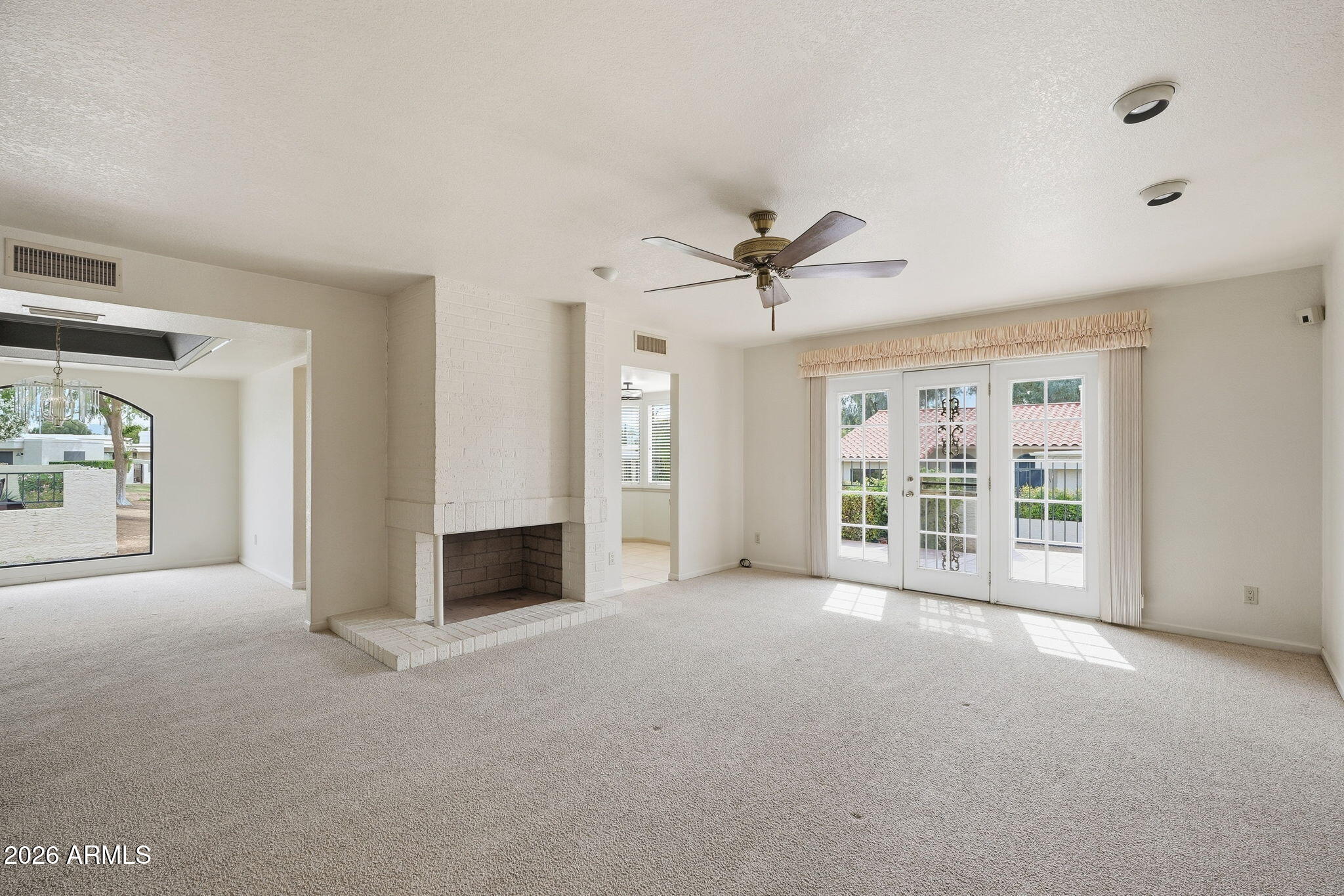 6245 East Phelps Road Scottsdale, AZ 85254 - Photo 8 of 47 008_ListerPros