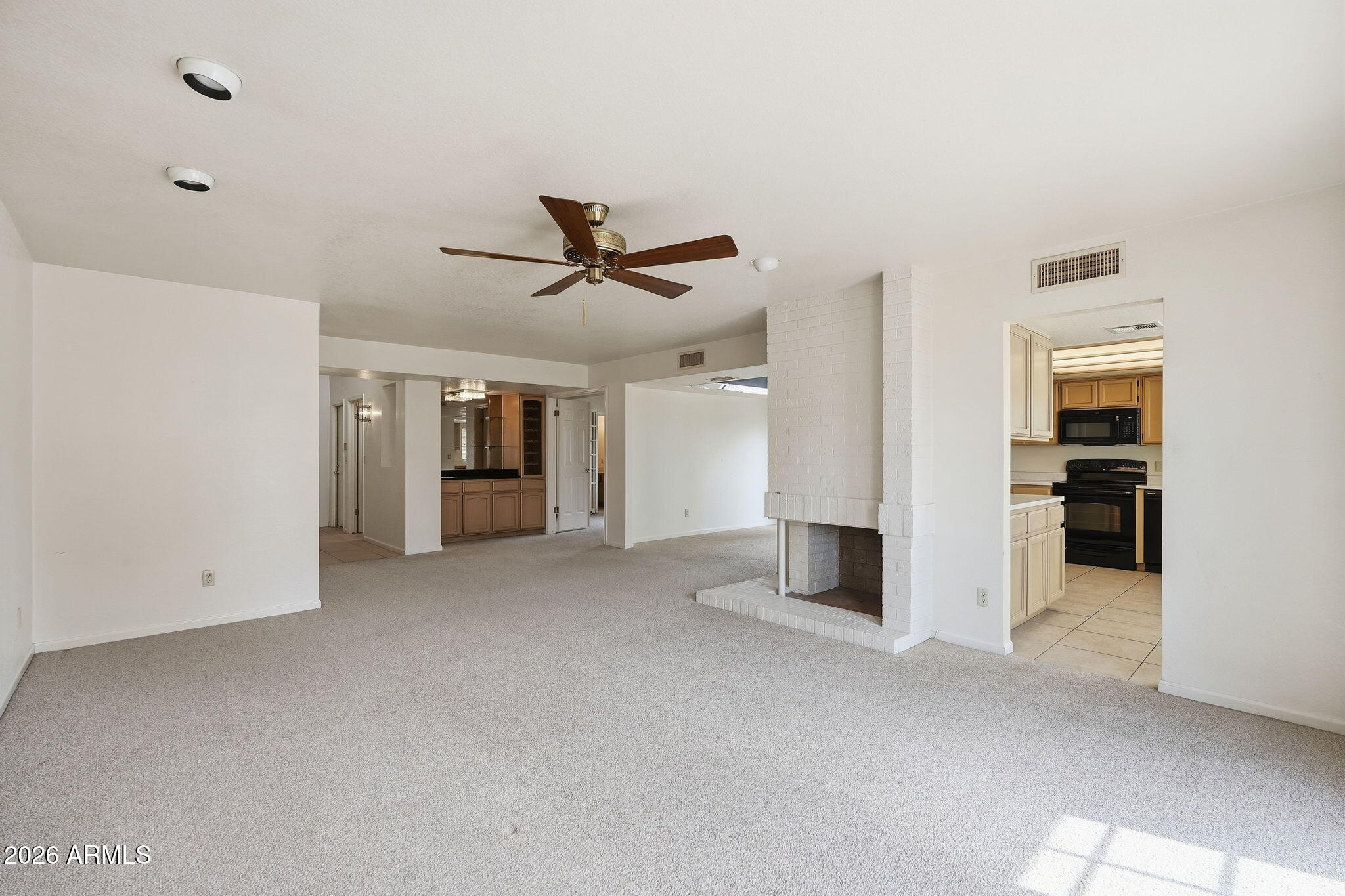 6245 East Phelps Road Scottsdale, AZ 85254 - Photo 9 of 47 009_ListerPros