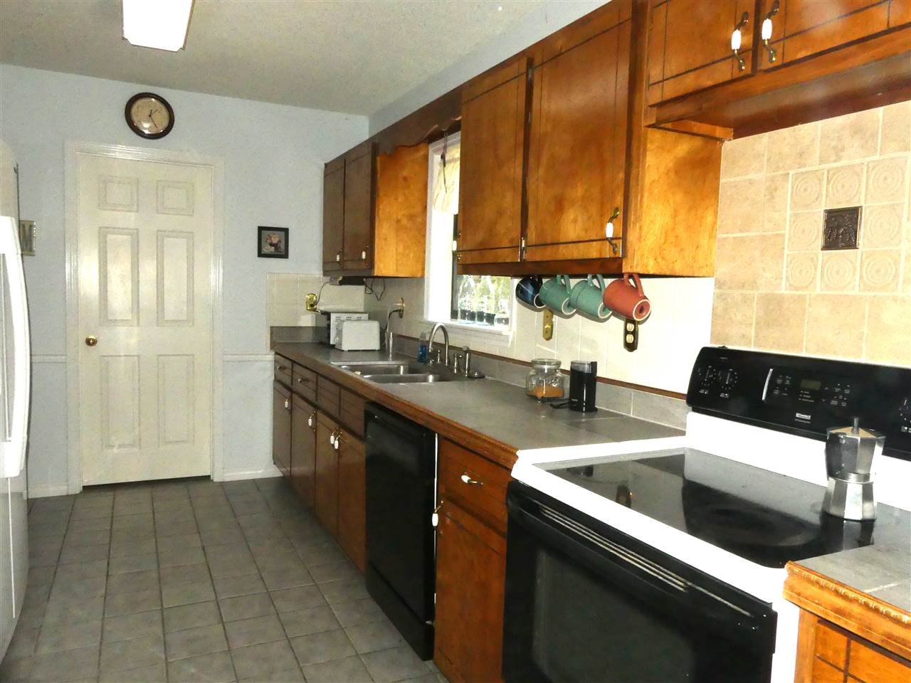 10390 County Road 83 Elberta, AL 36530 - Photo 10 of 22 Kitchen