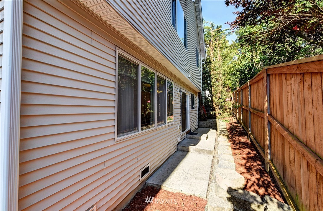 2422 194th Street Southeast Bothell, WA 98012 - Photo 22 of 29