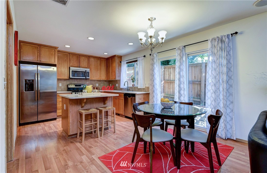 2422 194th Street Southeast Bothell, WA 98012 - Photo 7 of 29