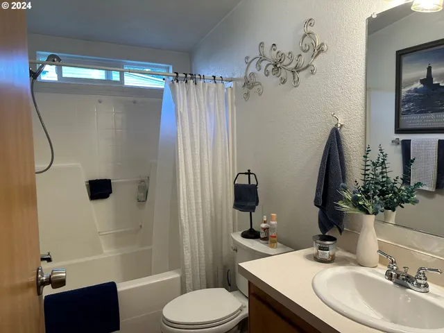 $350,000 | 97984 Klamath Avenue, Brookings, OR 97415