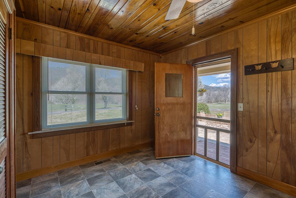 2915 Airport Road Marble, NC 28905 - Photo 18 of 51