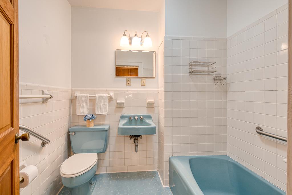 2915 Airport Road Marble, NC 28905 - Photo 24 of 51