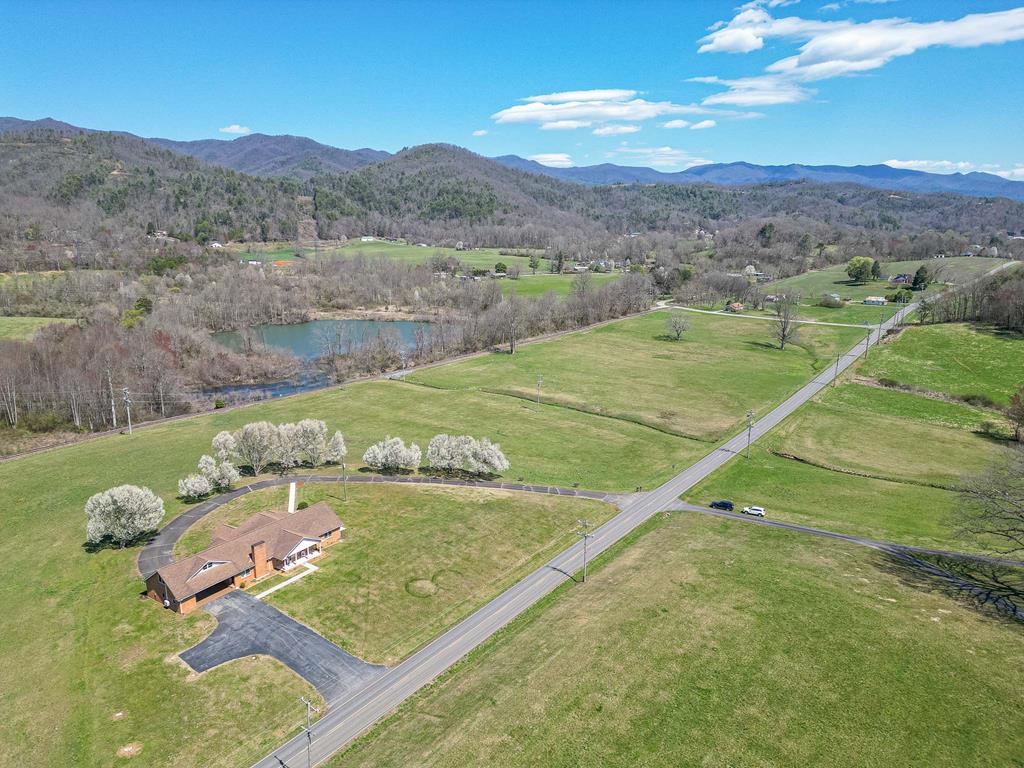 2915 Airport Road Marble, NC 28905 - Photo 44 of 51