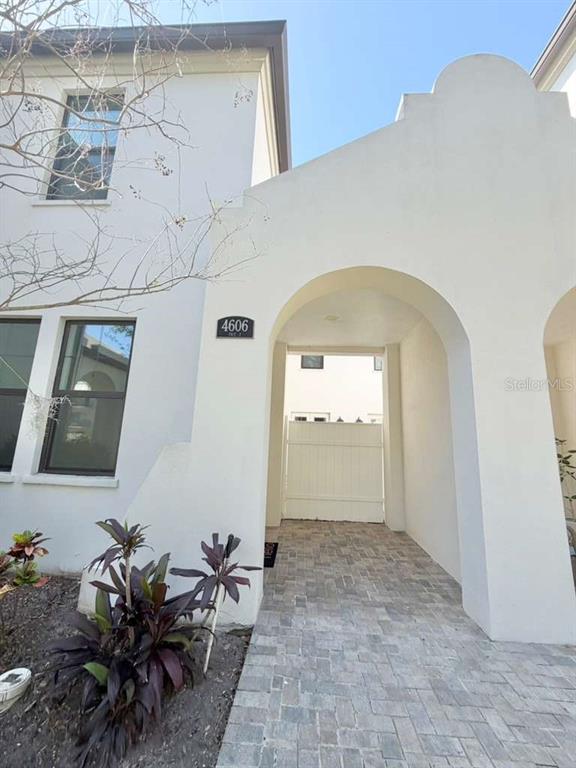 4606 West Fig Street, Unit 2 Tampa, FL 33609 - Photo 26 of 26 a view of entryway with a