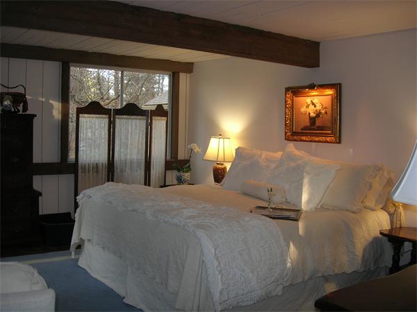 58 Farm Road Sherborn, MA 01770 - Photo 14 of 23 Gallery Image 14
