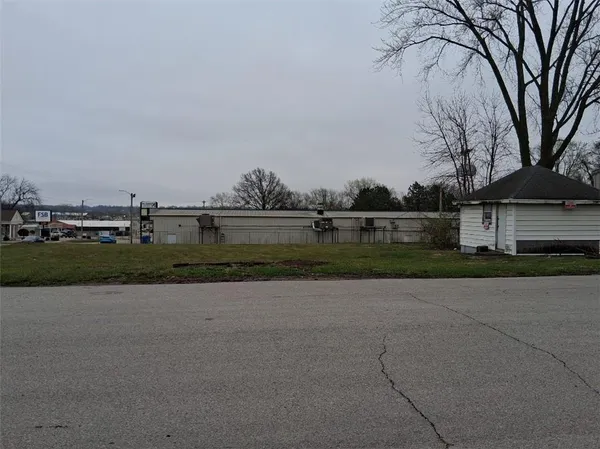$275,000 | 1402 East 9th Street, Trenton, MO 64683