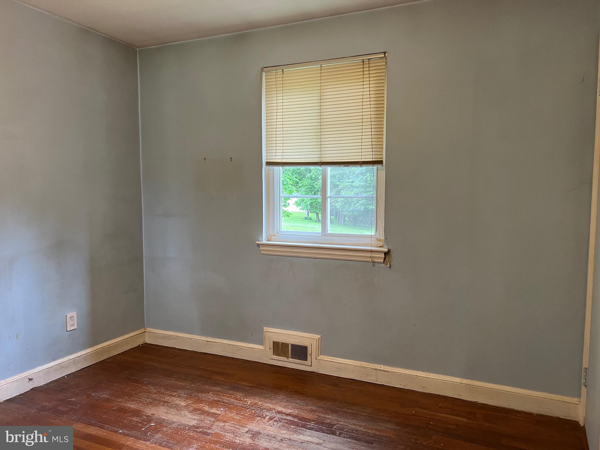 25730 Ridge Road Damascus, MD 20872 - Photo 10 of 34 Gallery Image 10