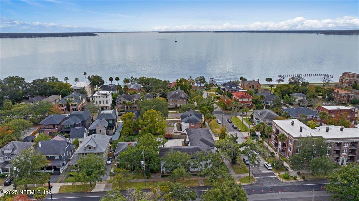 2160 Riverside Avenue Jacksonville, FL 32204 - Photo 10 of 12 10-DJI_20251218104948_0468_D-1