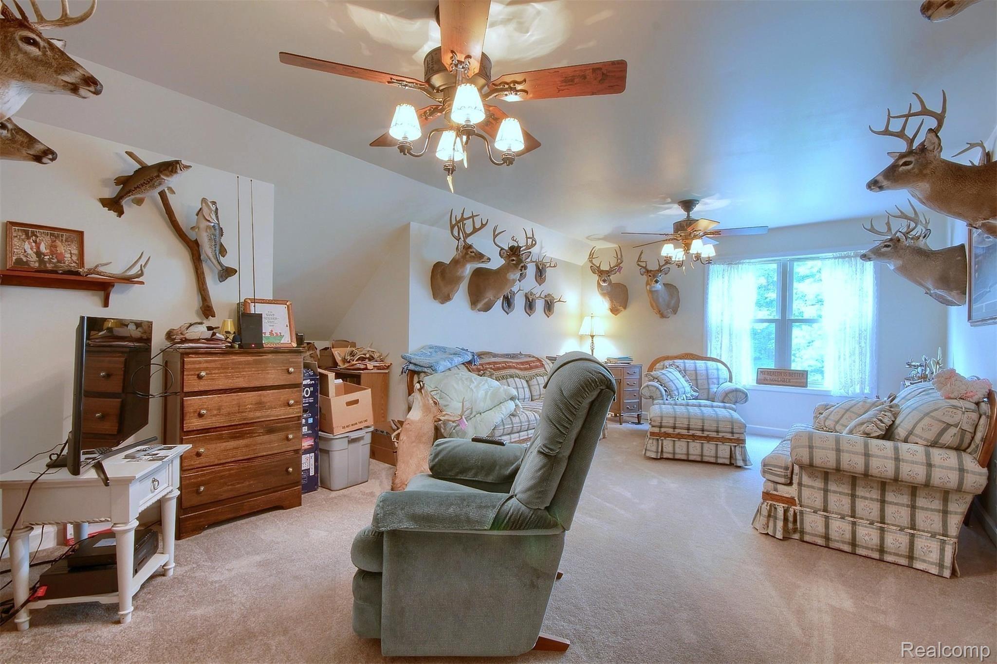 29098 Crawford Road Romulus, MI 48174 - Photo 27 of 38 27-Bonus Room.jpg