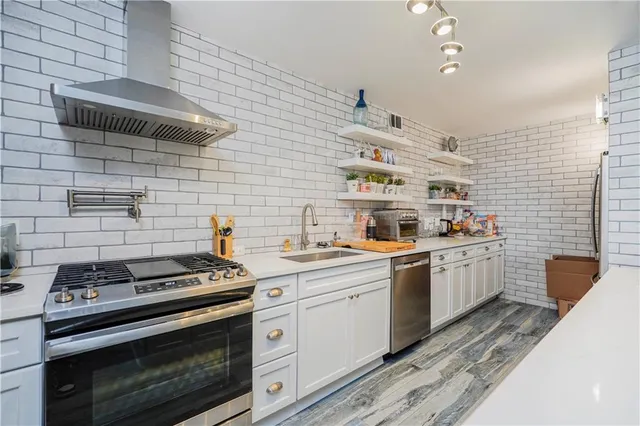 $799,918 | 675 Ocean Avenue, Unit 5J, Long Branch, NJ 07740