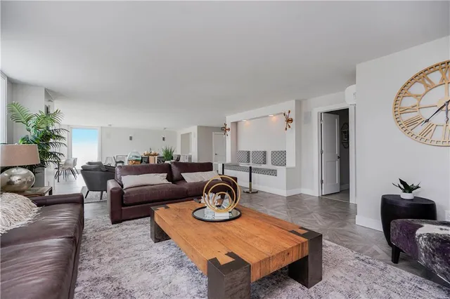 $799,918 | 675 Ocean Avenue, Unit 5J, Long Branch, NJ 07740