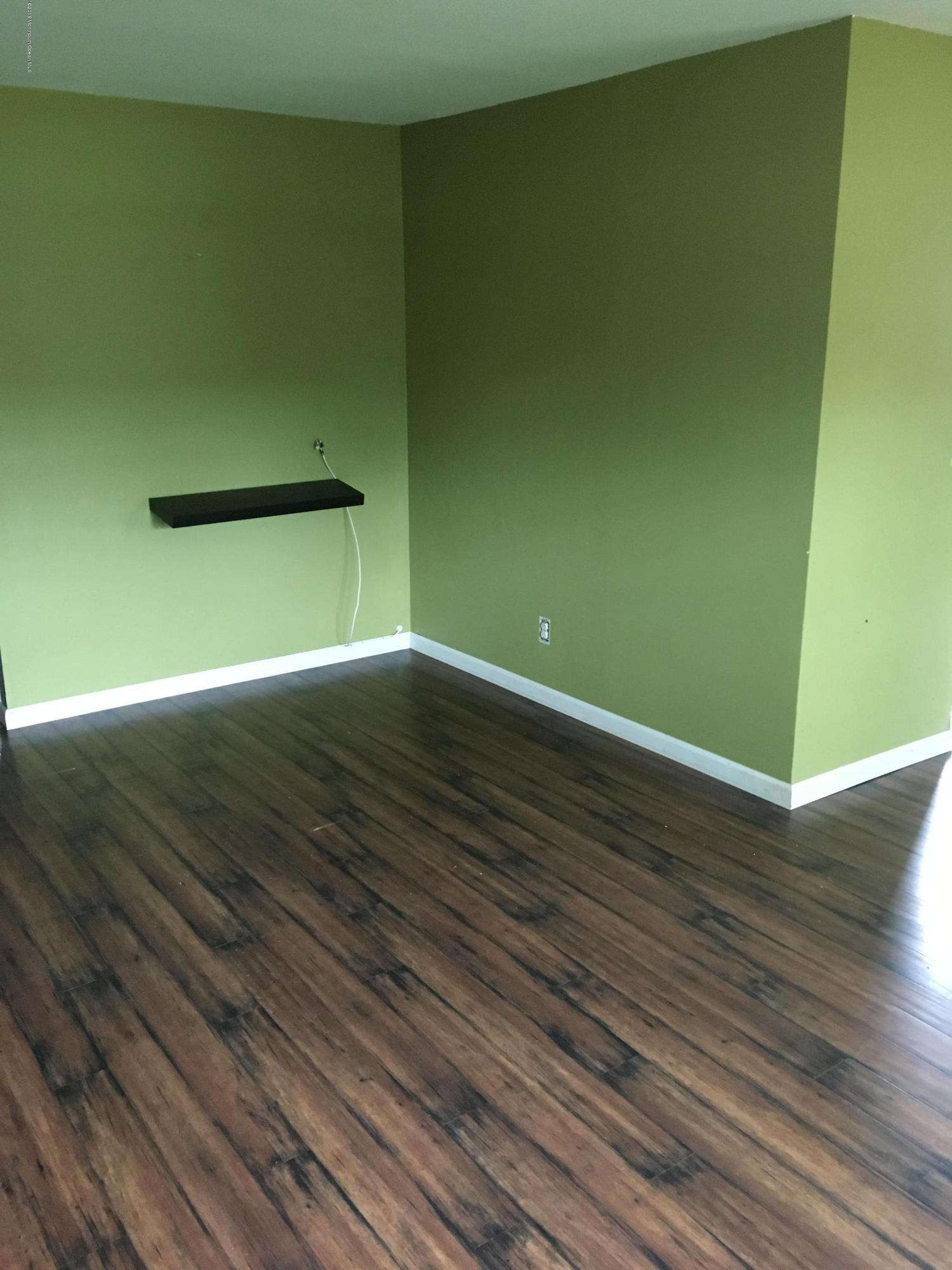 440 Cross Road Matawan, NJ 07747 - Photo 4 of 10 IMG_3033