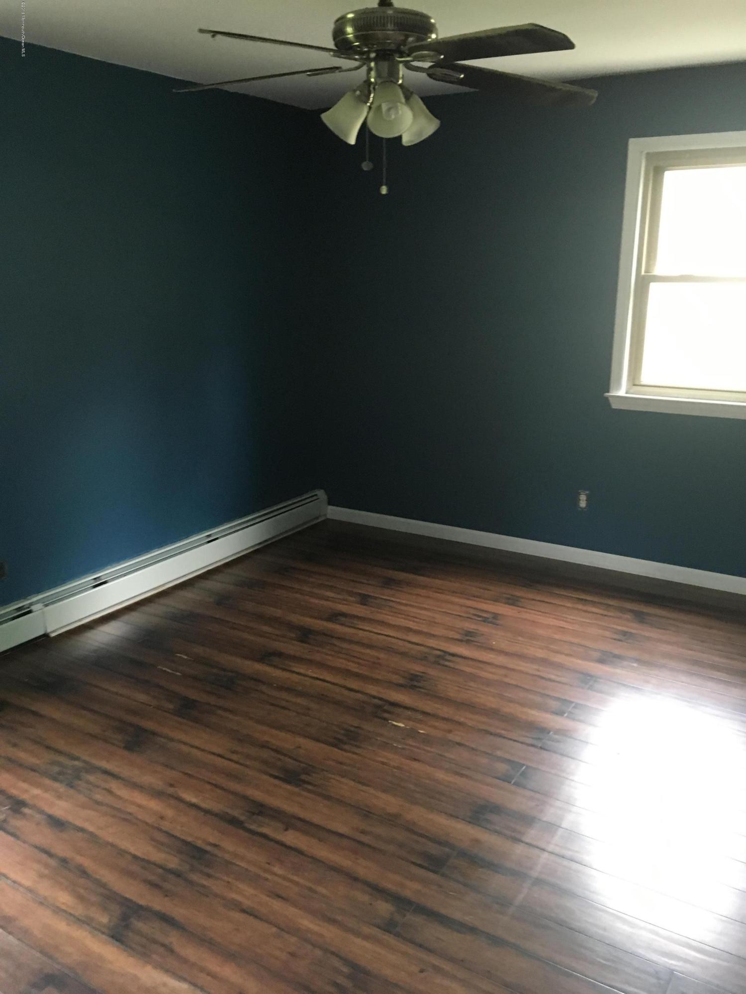 440 Cross Road Matawan, NJ 07747 - Photo 6 of 10 IMG_3036