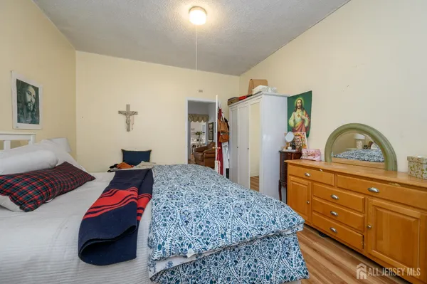 $450,000 | 107 Market Street, Perth Amboy, NJ 08861