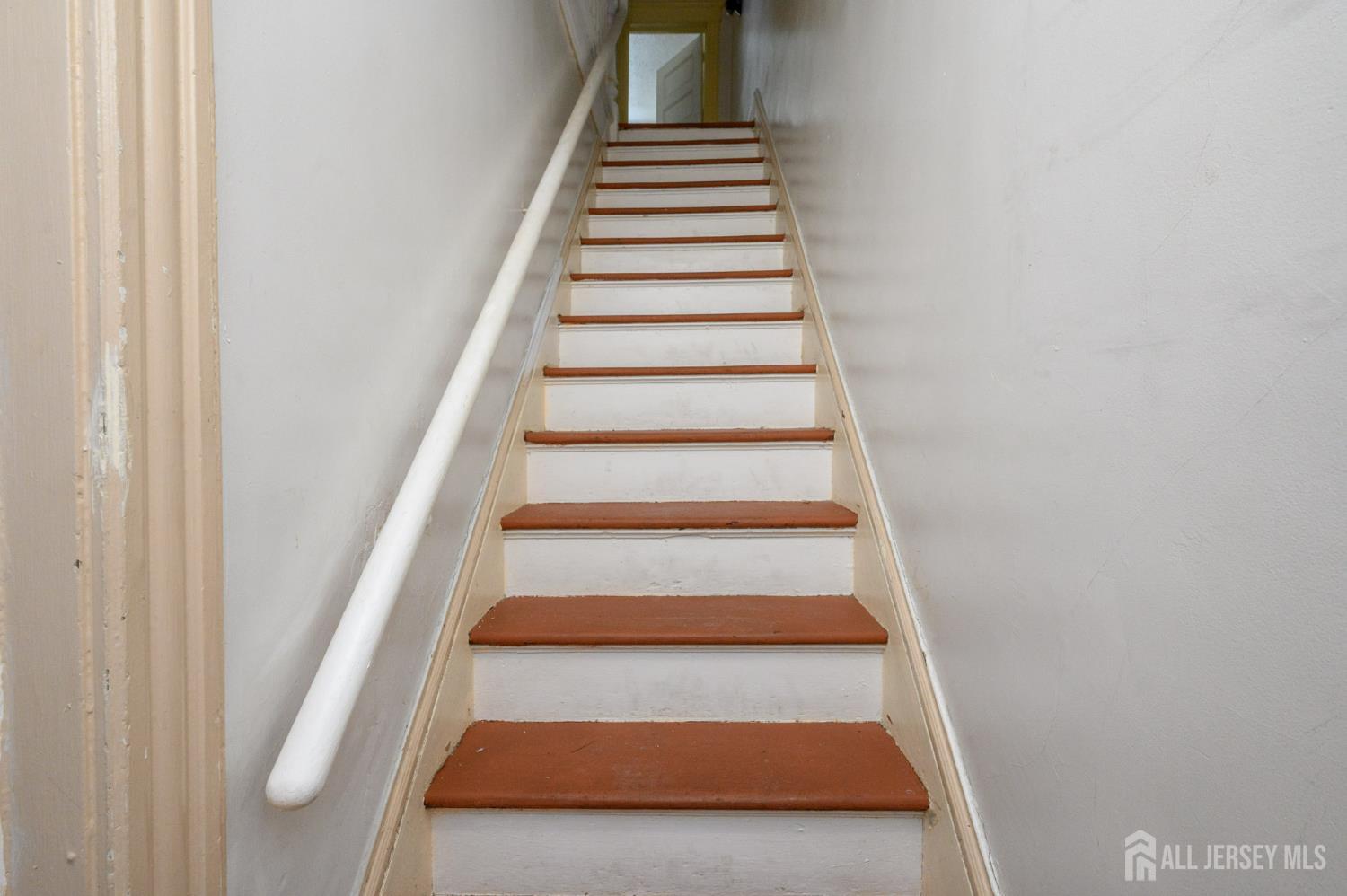 107 Market Street Perth Amboy, NJ 08861 - Photo 18 of 27 a view of entryway