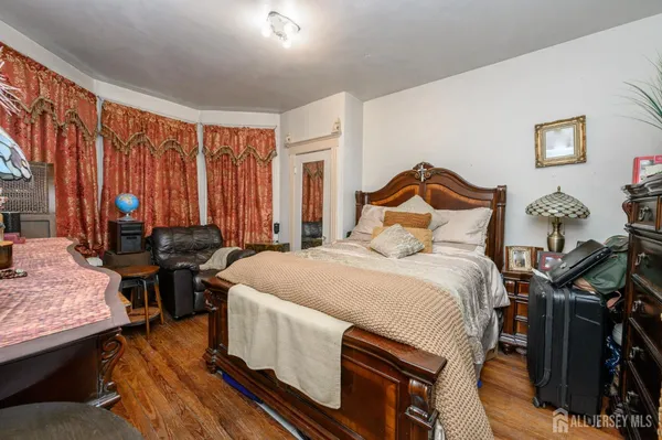 $450,000 | 107 Market Street, Perth Amboy, NJ 08861