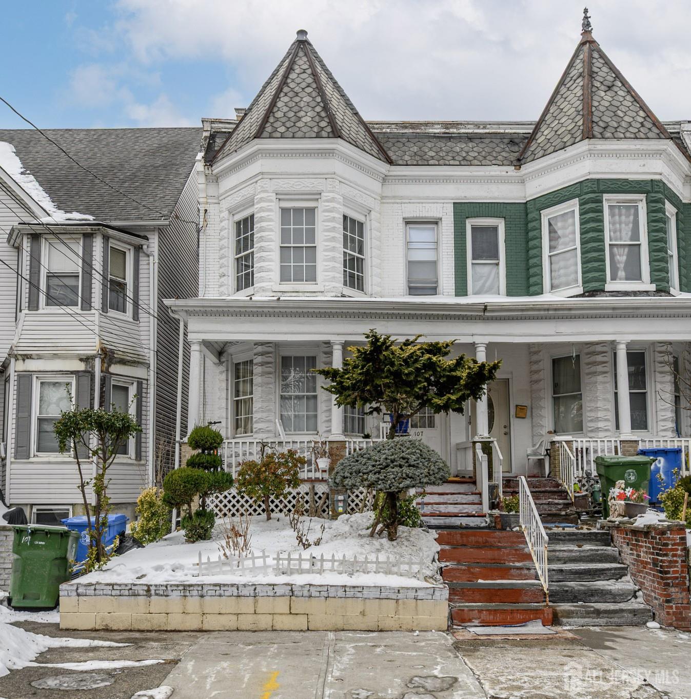 107 Market Street Perth Amboy, NJ 08861 - Photo 27 of 27 a front view of a house