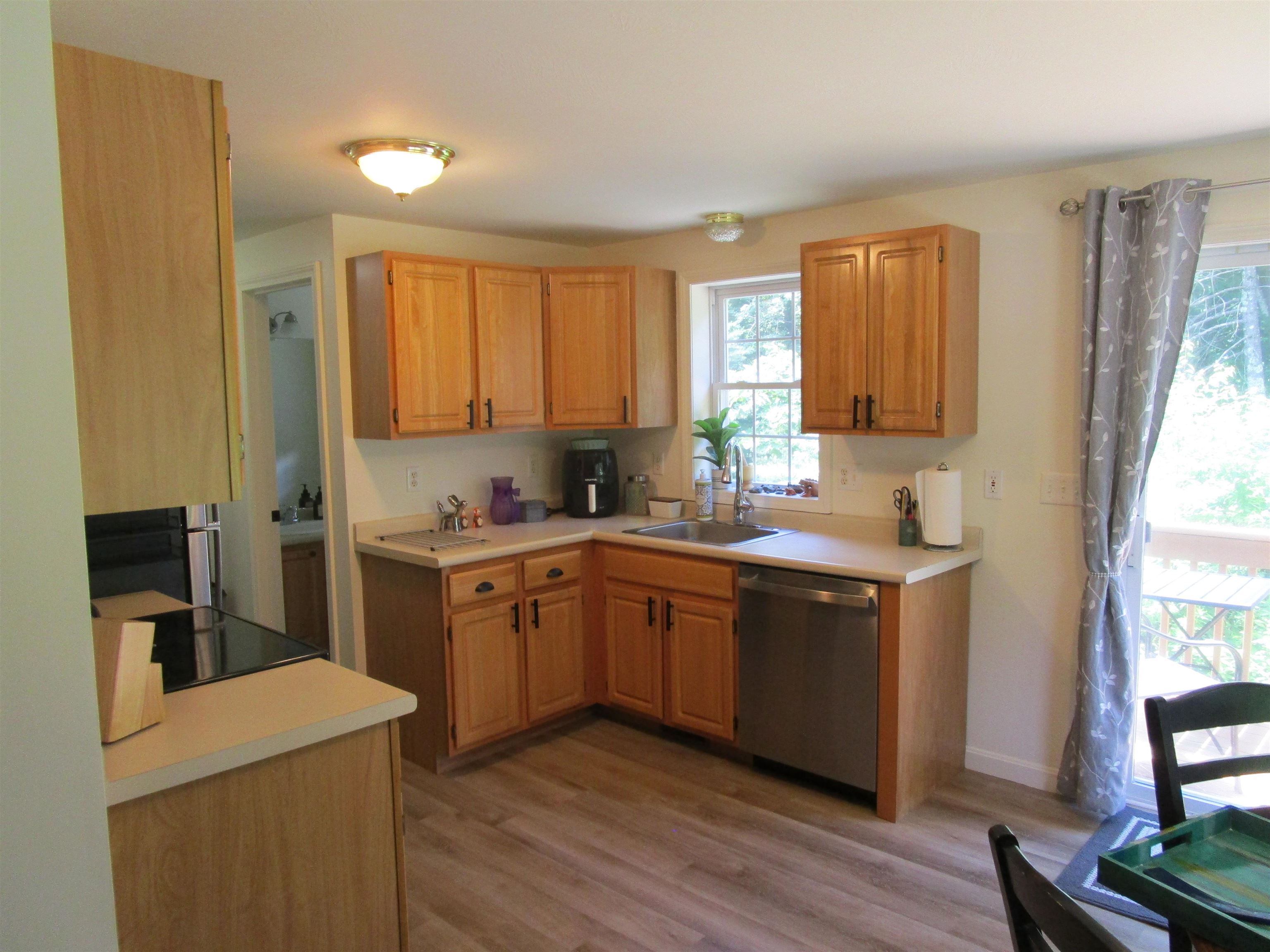 9 Old Nashua Road, Unit B1 Amherst, NH 03031 - Photo 5 of 22