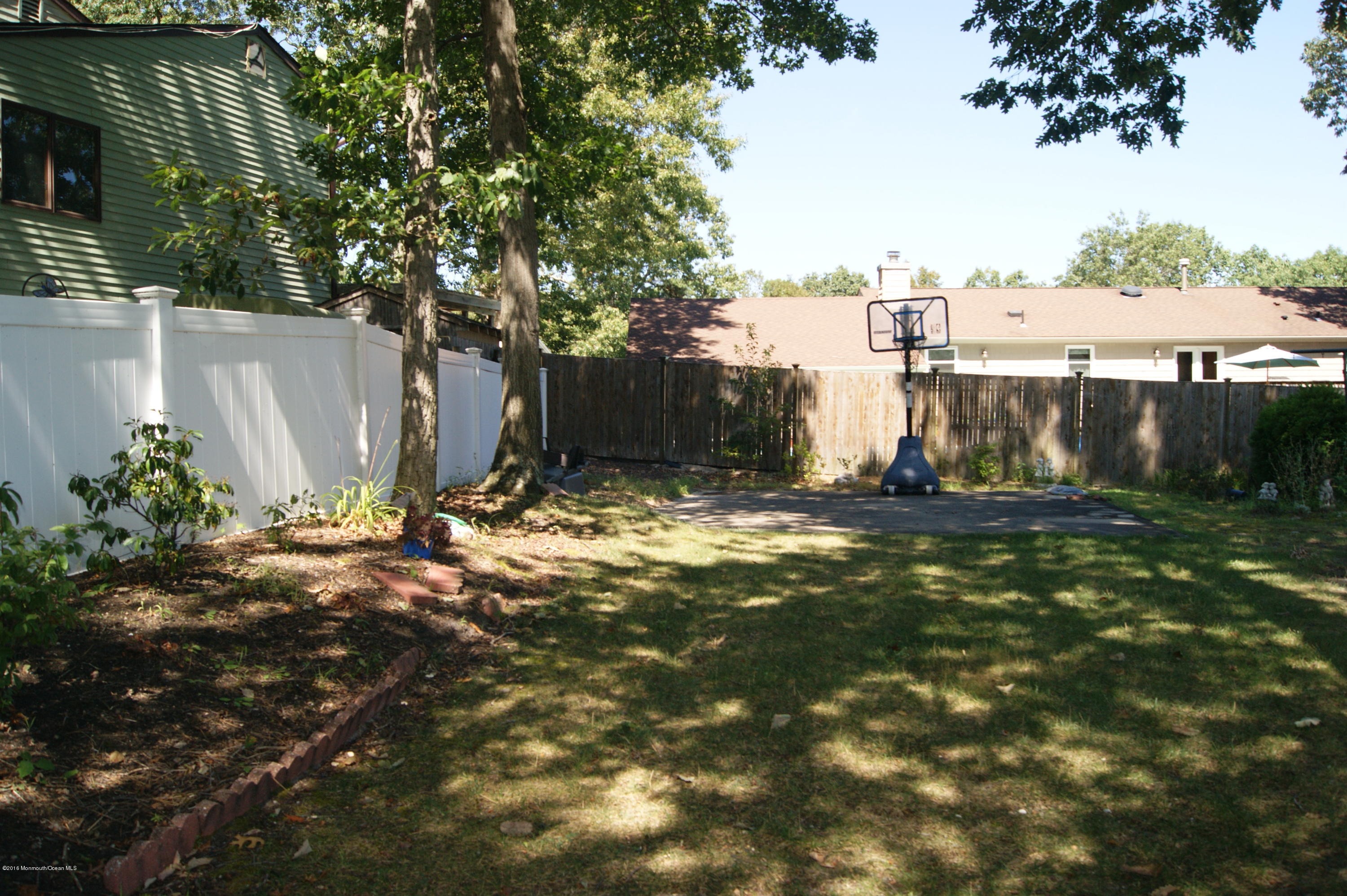 260 Van Zile Road Brick, NJ 08724 - Photo 3 of 22 DSC01594