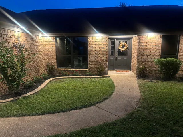 $325,000 | 1611 Shady Creek Circle, Henderson, TX 75652