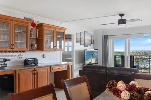 $3,200 | 1160 Hillsboro Mile, Unit 904, Hillsboro Beach, FL 33062