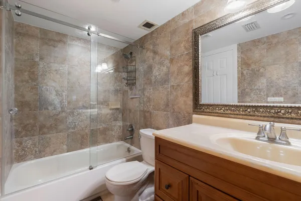 $3,200 | 1160 Hillsboro Mile, Unit 904, Hillsboro Beach, FL 33062