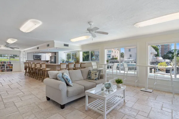 $3,200 | 1160 Hillsboro Mile, Unit 904, Hillsboro Beach, FL 33062