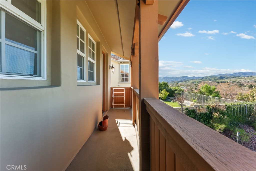 4591 Camino Del Sol Calabasas, CA 91302 - Photo 15 of 58