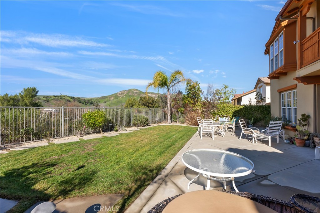 4591 Camino Del Sol Calabasas, CA 91302 - Photo 16 of 58