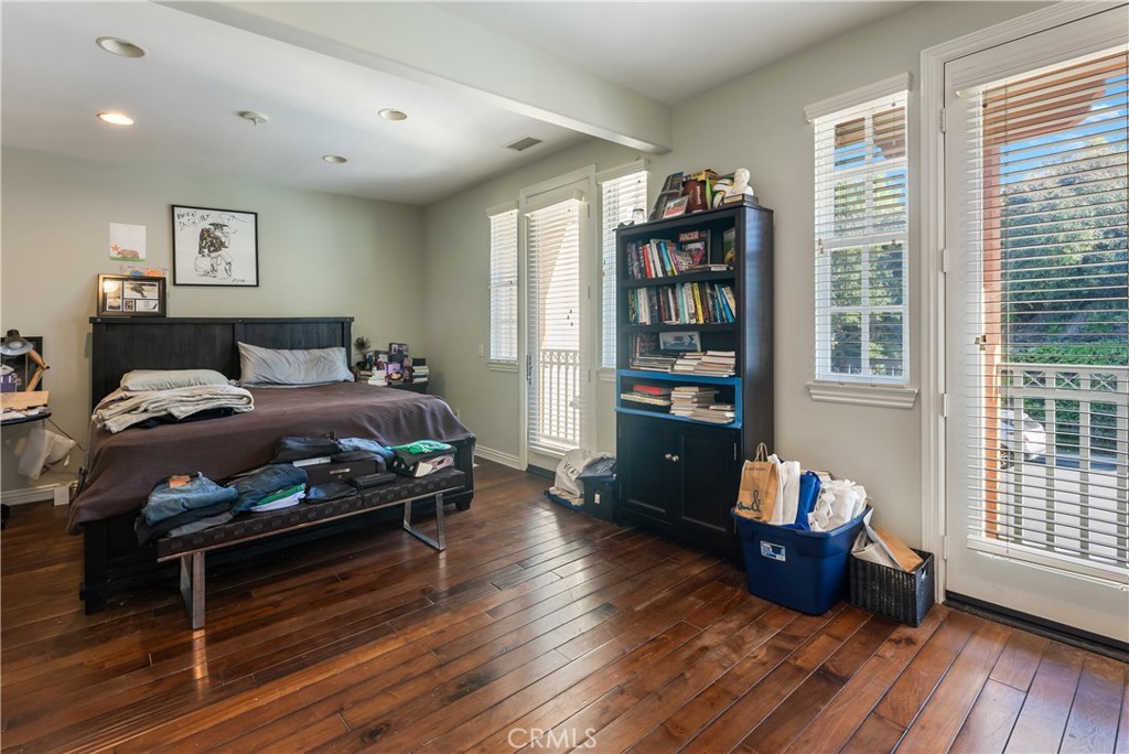 4591 Camino Del Sol Calabasas, CA 91302 - Photo 24 of 58