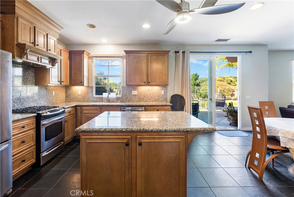 4591 Camino Del Sol Calabasas, CA 91302 - Photo 3 of 58