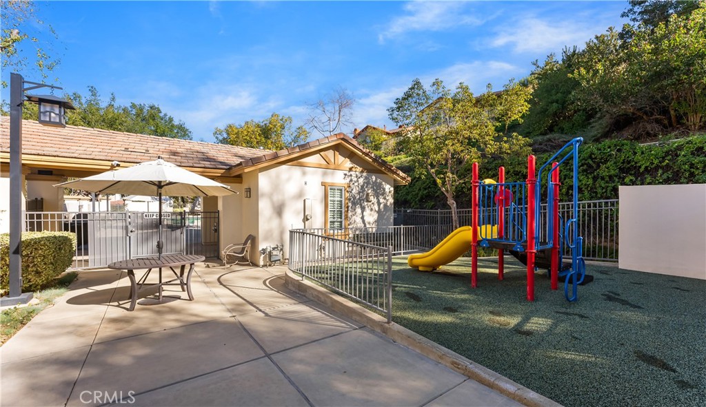 4591 Camino Del Sol Calabasas, CA 91302 - Photo 34 of 58