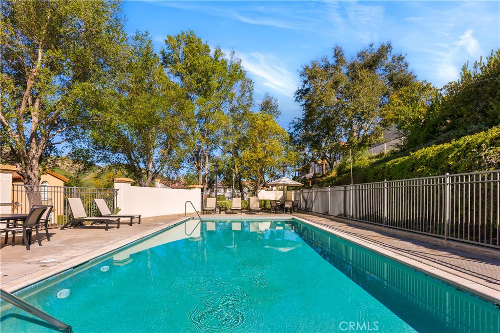 4591 Camino Del Sol Calabasas, CA 91302 - Photo 35 of 58