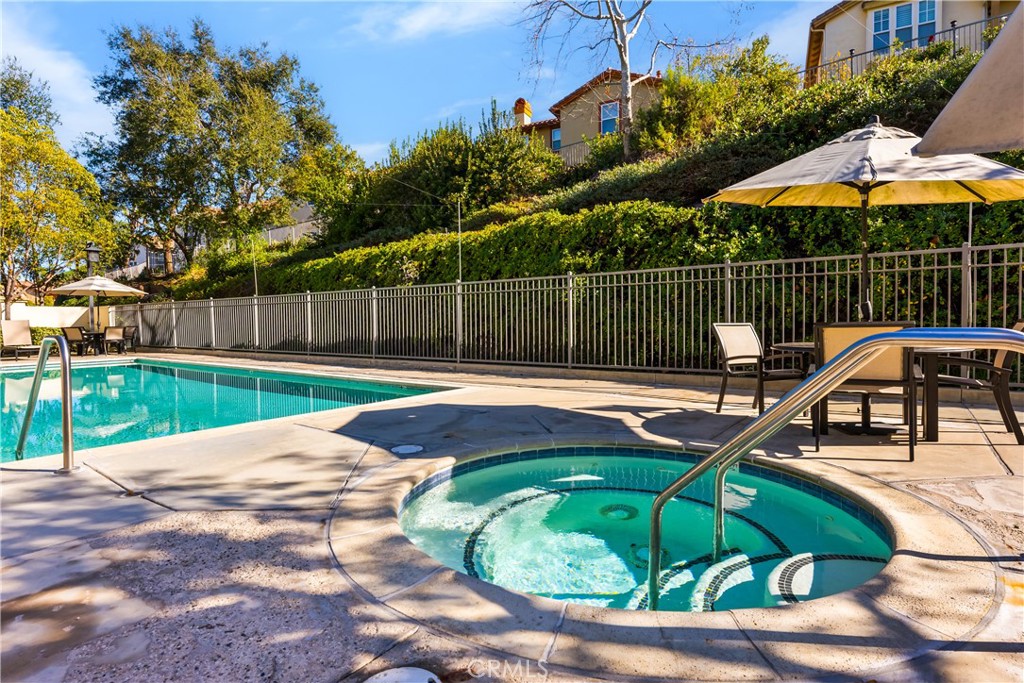 4591 Camino Del Sol Calabasas, CA 91302 - Photo 36 of 58