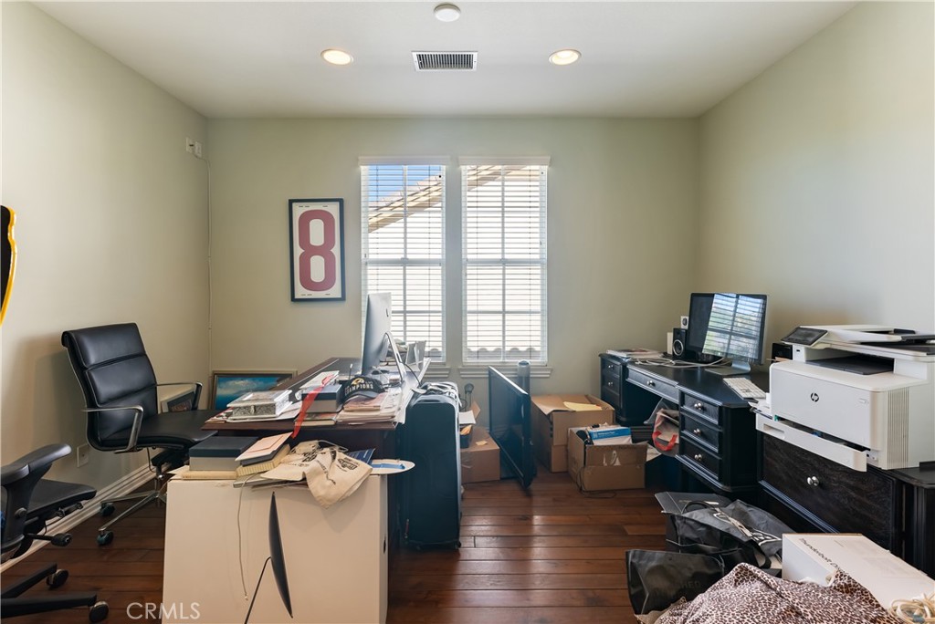 4591 Camino Del Sol Calabasas, CA 91302 - Photo 48 of 58