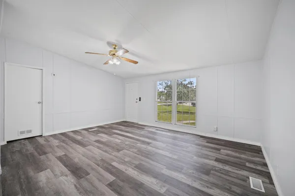 $1,550 | 16331 Texas Star Court, Conroe, TX 77302
