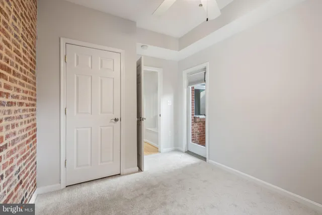 $2,950 | 106 West Lee Street, Baltimore, MD 21201