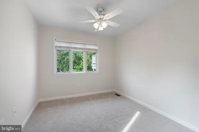 $2,950 | 106 West Lee Street, Baltimore, MD 21201