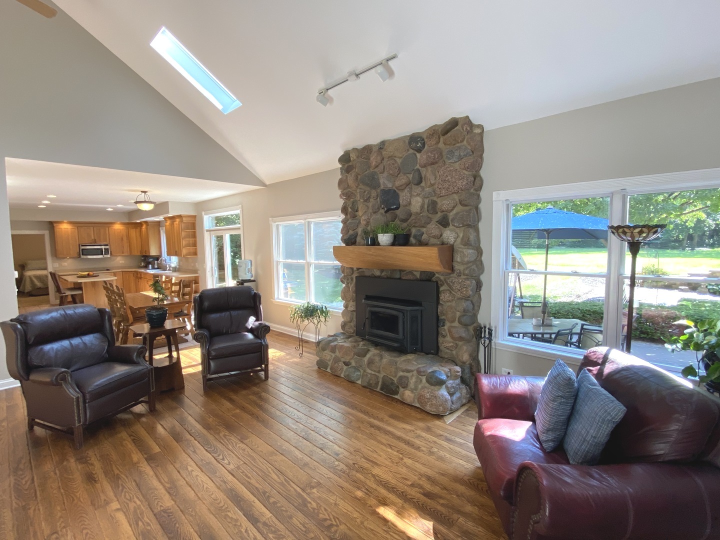 3036 Red Barn Road Crystal Lake, IL 60012 - Photo 8 of 41 Gallery Image 8
