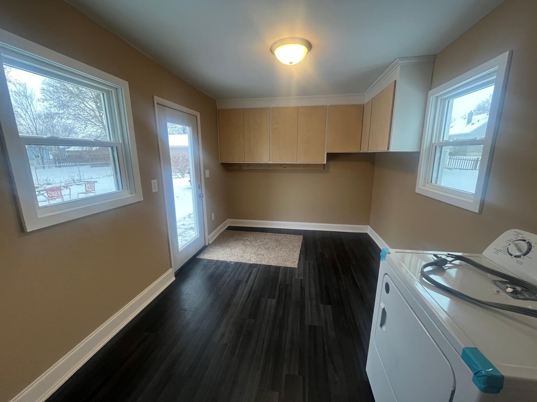 215 North Maple Street Chaska, MN 55318 - Photo 6 of 10